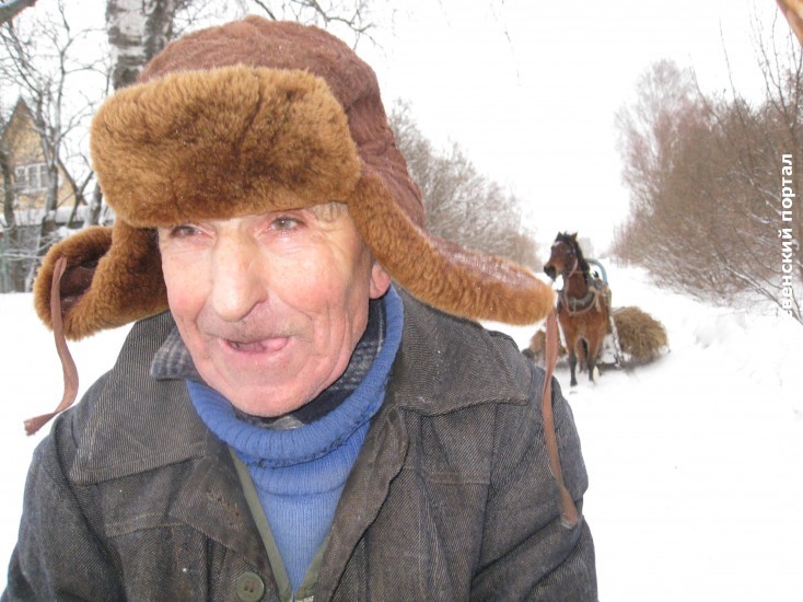 Степаныч, ещё тот ухажер! Вспомнил молодость, мчимся  в санях на перегонки, кто быстрее )) 